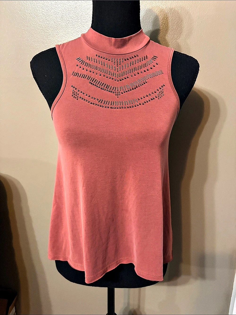 Abercrombie & Finch Rust Sleeveless Top with Decorative Beaded Detailing Size XS